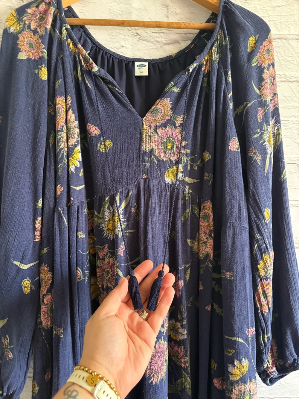 🌿5/$25 Old Navy Navy Floral Mini Dress - Picture 3 of 11